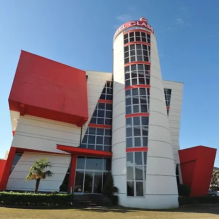 Class Hotel