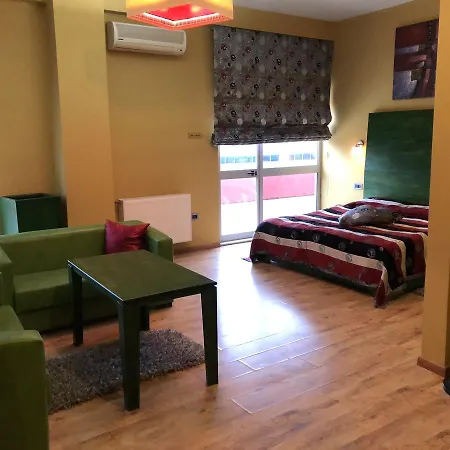 Hotel Class 4*